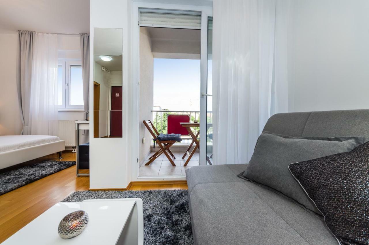 Studio Apartment K & K With Free Garage ซาดาร์ ภายนอก รูปภาพ