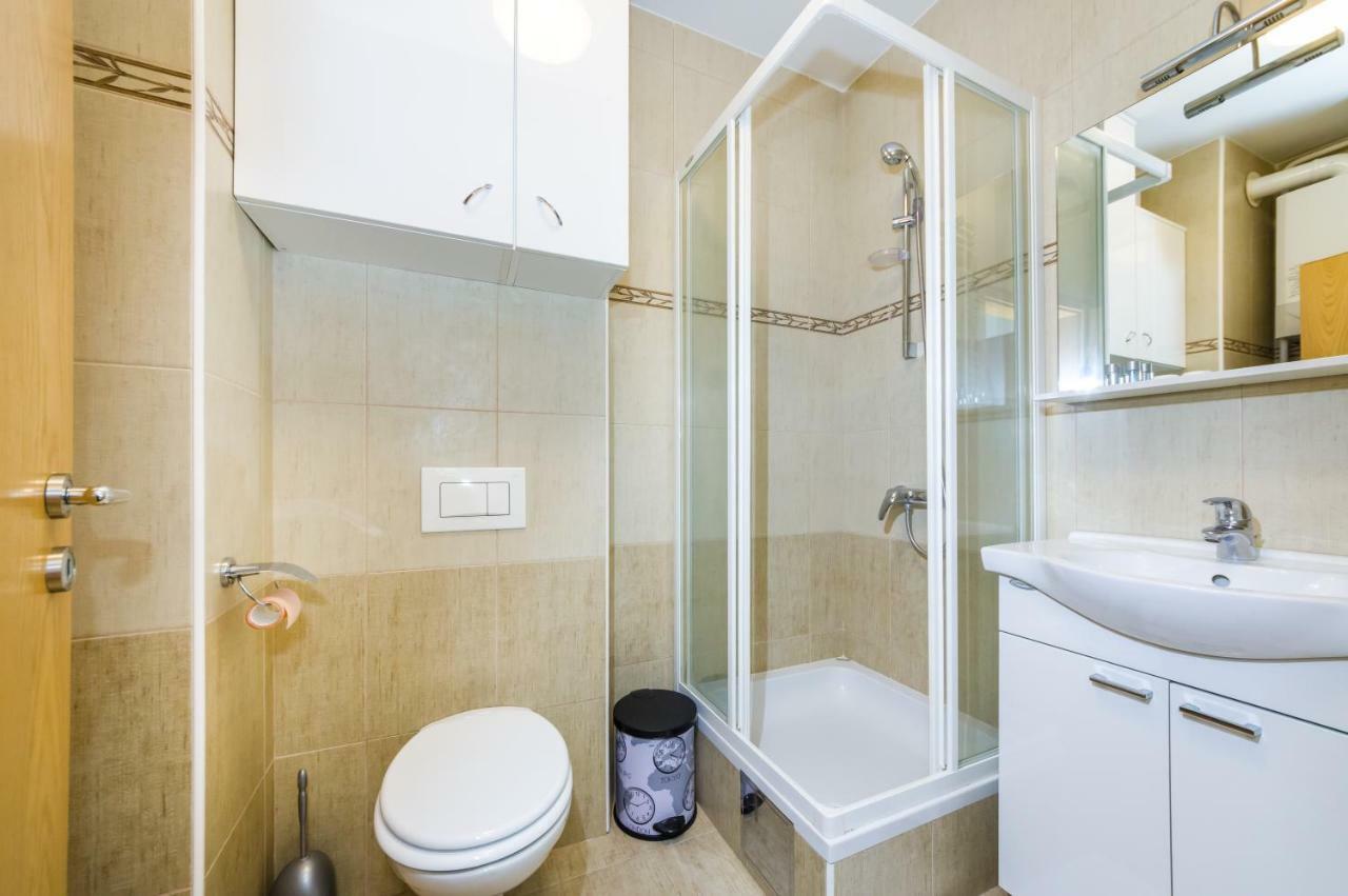 Studio Apartment K & K With Free Garage ซาดาร์ ภายนอก รูปภาพ