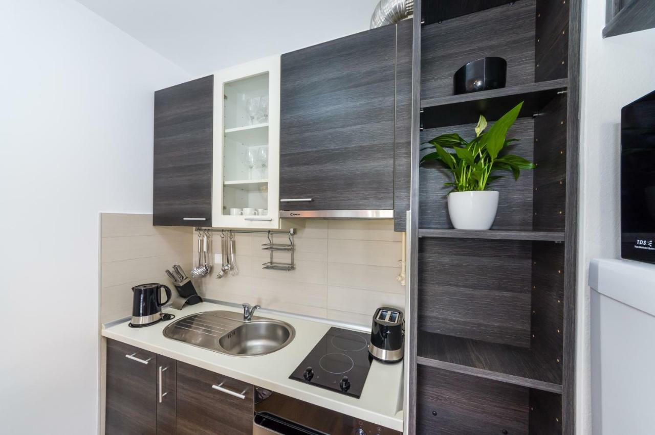 Studio Apartment K & K With Free Garage ซาดาร์ ภายนอก รูปภาพ